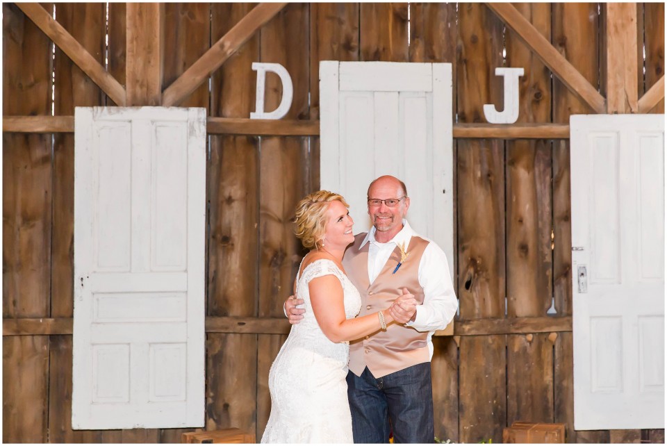 loren jackson photography,photographer akron ohio,rehm barn wedding,rustic barn wedding,wayne county ohio, loren jackson photography,photographer akron ohio,rehm barn wedding,rustic barn wedding,wayne county ohio,
