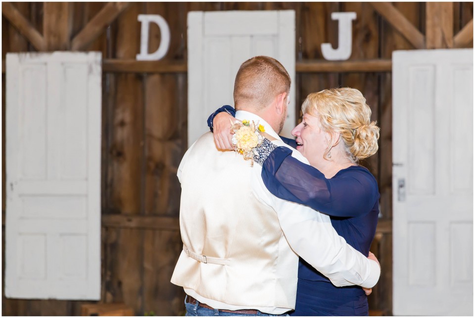 loren jackson photography,photographer akron ohio,rehm barn wedding,rustic barn wedding,wayne county ohio, loren jackson photography,photographer akron ohio,rehm barn wedding,rustic barn wedding,wayne county ohio,