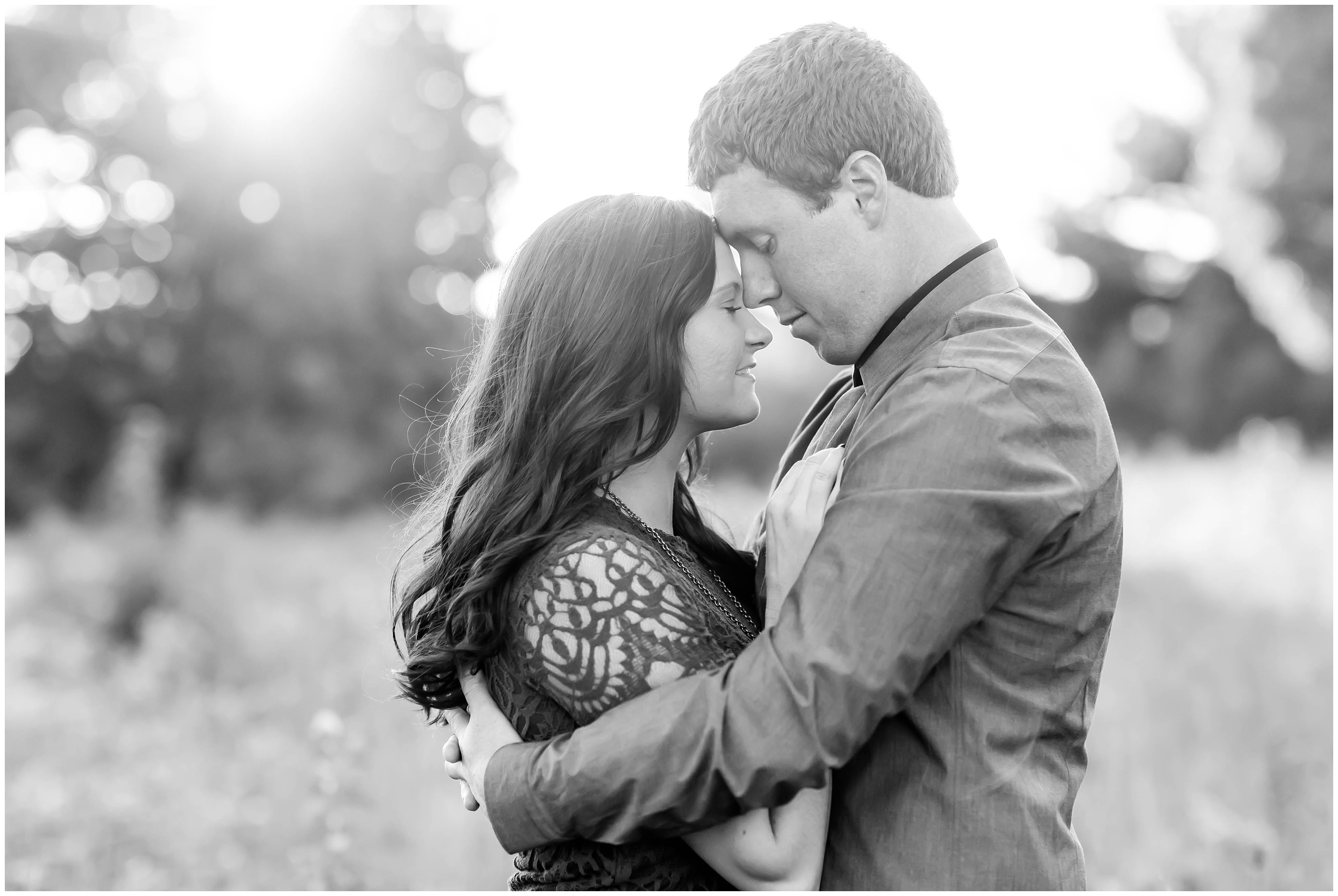 Fall Engagement Photos in Ohio,Ohio Wedding Photographer,Petros Park Engagement Session,loren jackson photography,photographer akron ohio,