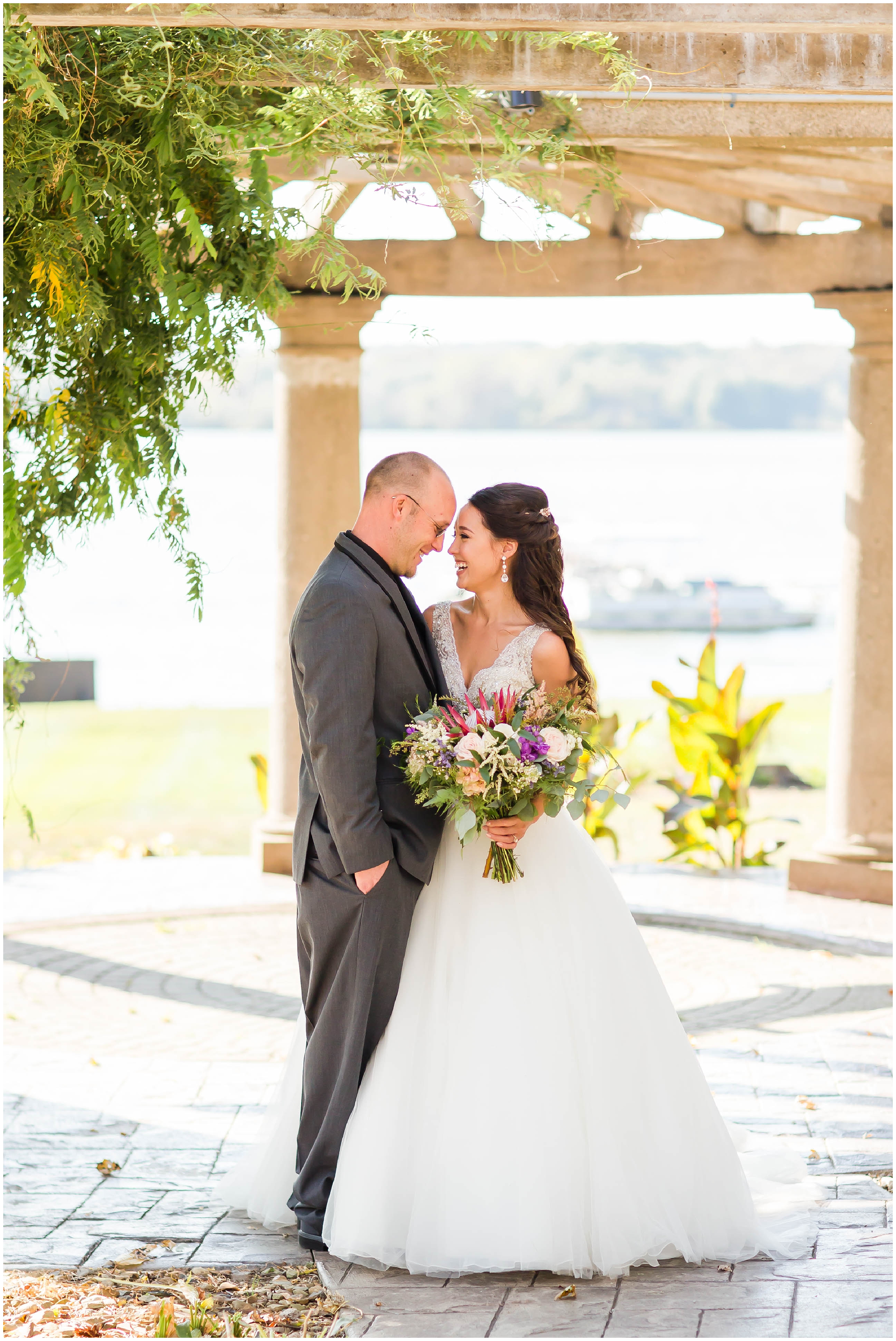 Cleveland Wedding Photographer,loren jackson photography,photographer akron ohio,the oaks lakeside wedding,