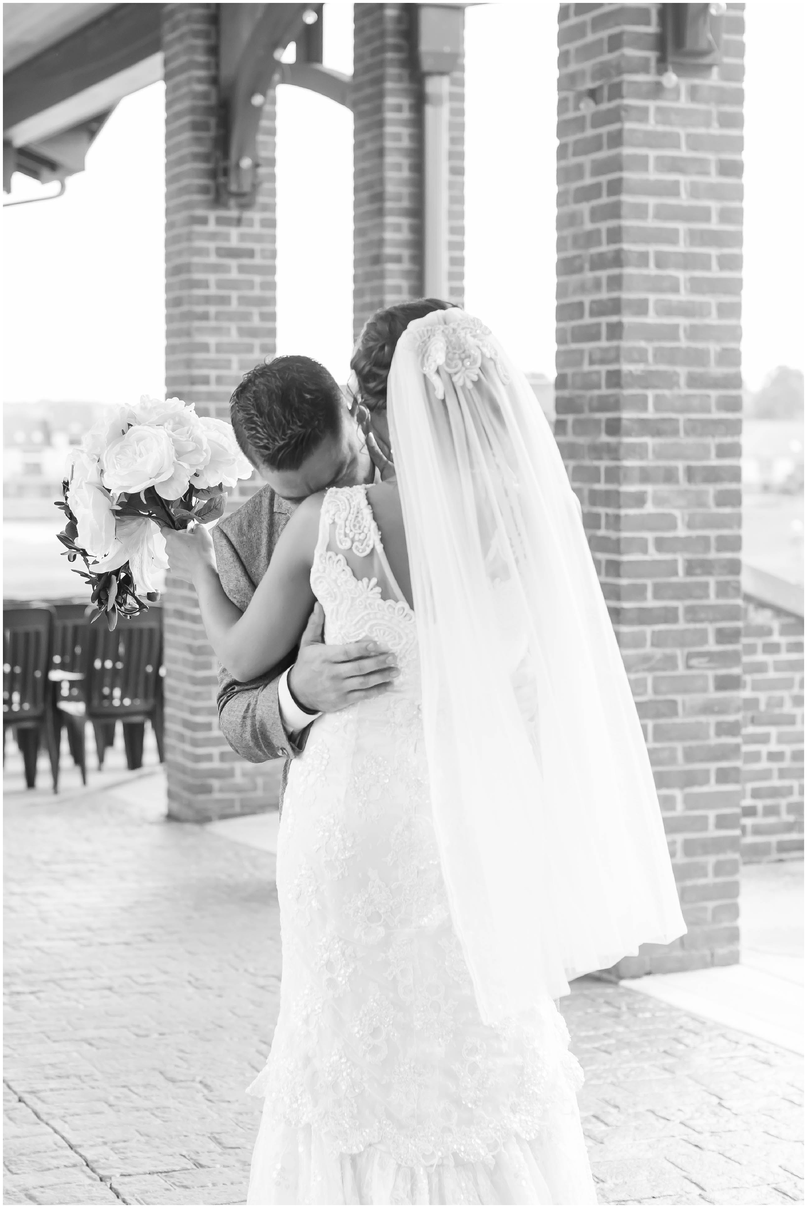 Cleveland Ohio Wedding Photographer,Roses Run Country Club Wedding,loren jackson photography,photographer akron ohio,