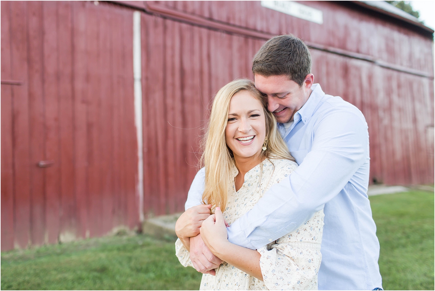 loren-jackson-photography-family-farm-engagement-photos-13.jpg