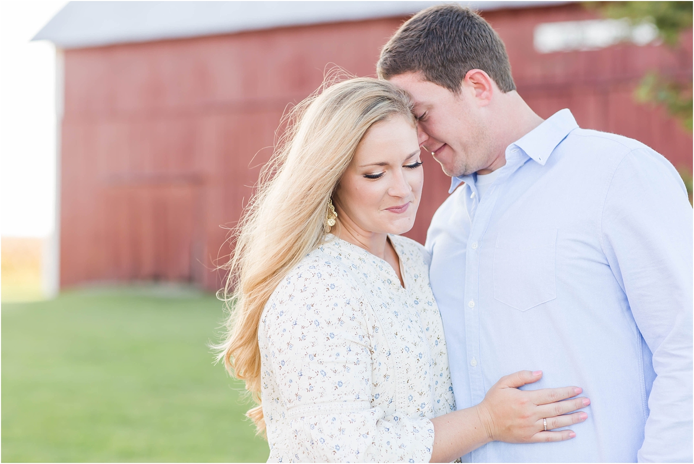 loren-jackson-photography-family-farm-engagement-photos-18.jpg