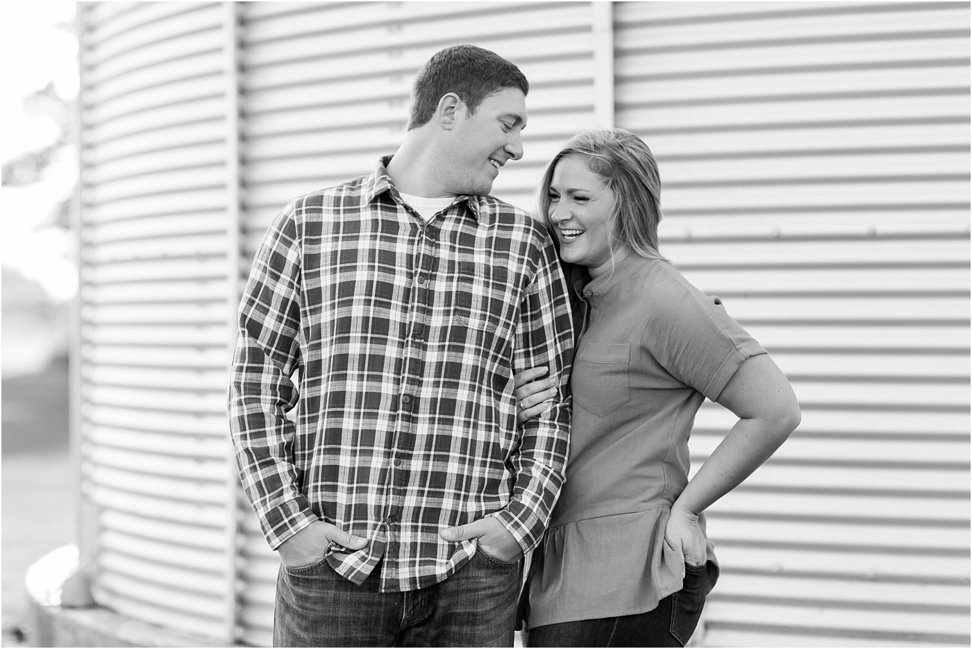 loren-jackson-photography-family-farm-engagement-photos-28.jpg