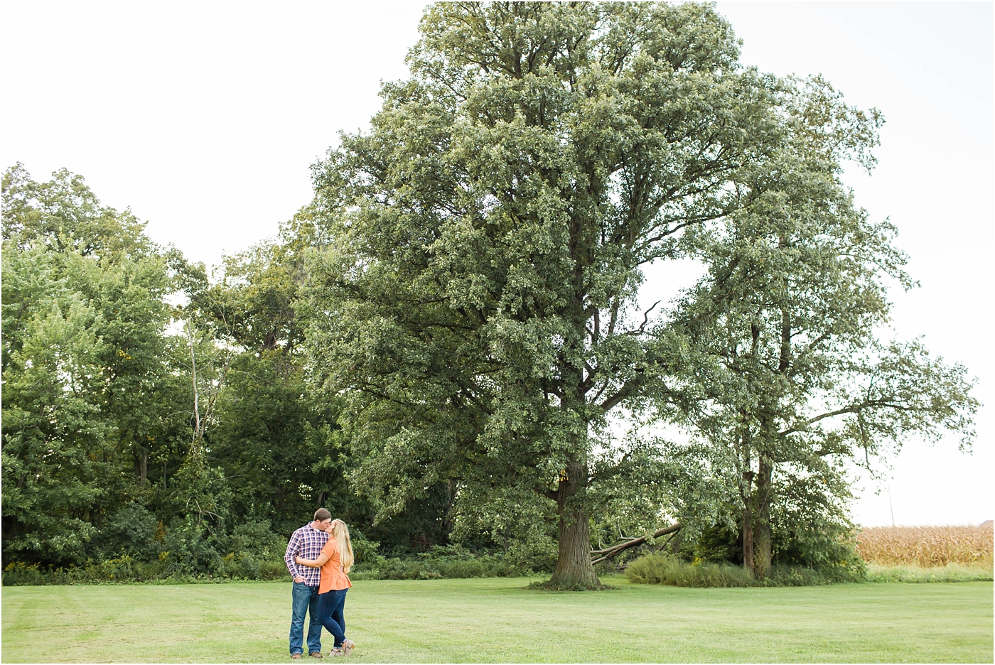 loren-jackson-photography-family-farm-engagement-photos-35.jpg