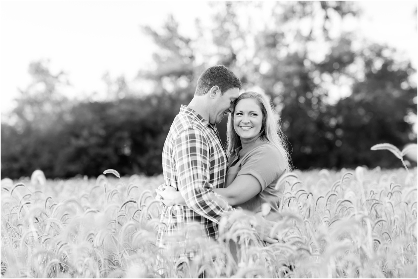 loren-jackson-photography-family-farm-engagement-photos-49.jpg